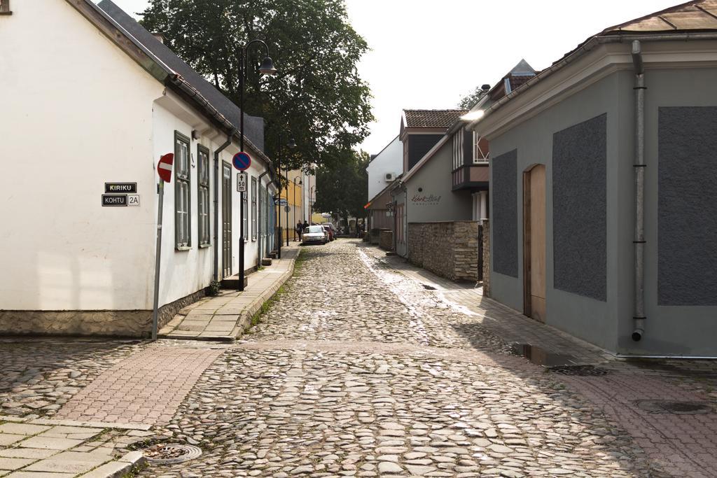 Kohtu Apartment Unique Kuressaare Exterior foto