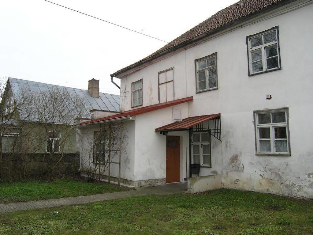 Kohtu Apartment Unique Kuressaare Exterior foto