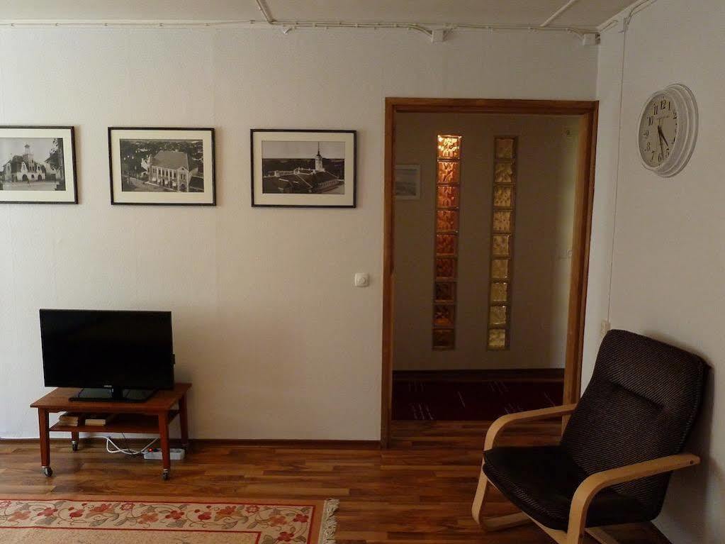 Kohtu Apartment Unique Kuressaare Exterior foto